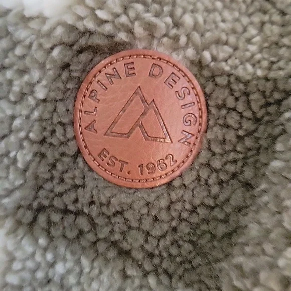 Alpine design jacket - Picture 3 of 6